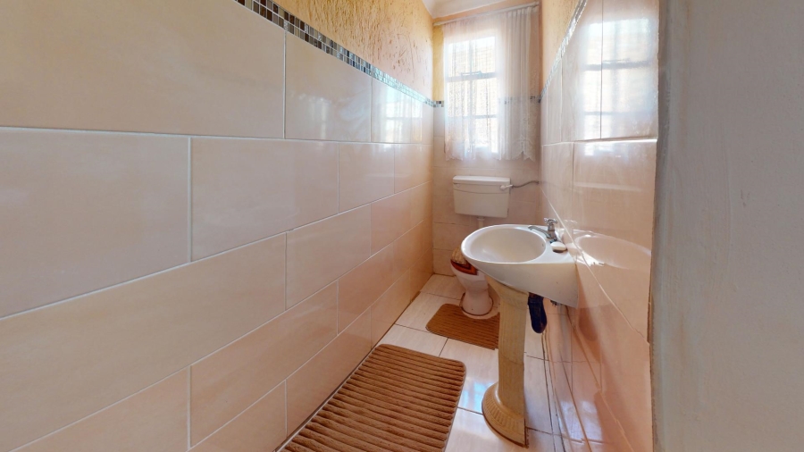 3 Bedroom Property for Sale in Promosa North West